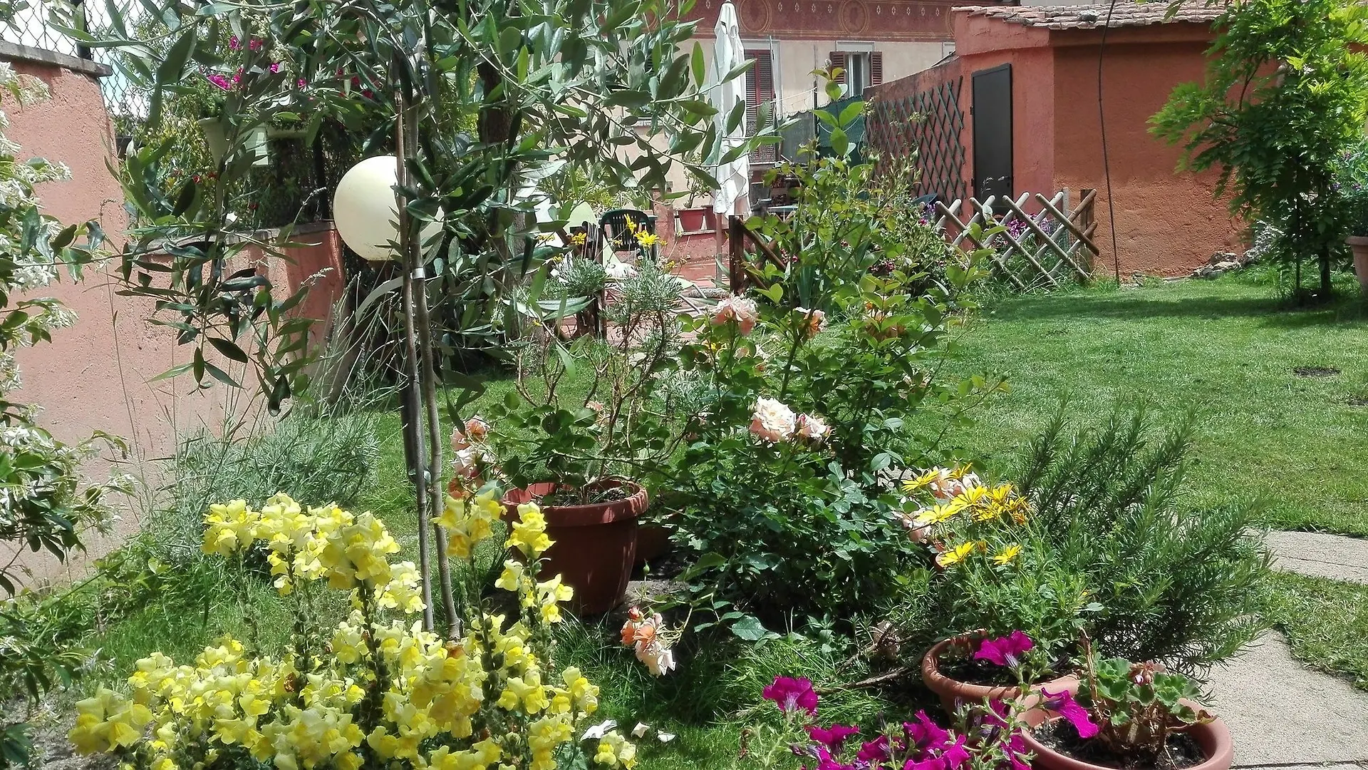 Al Giardino Di Alice Bed & Breakfast Perugia